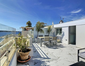Penthouse en duplex avec vue imprenable sur la mer et les îles de Lérins
